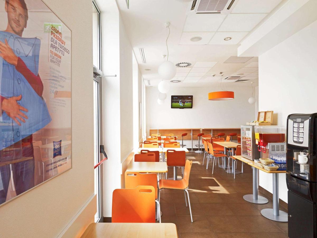 ibis budget Krakow Stare Miasto Exteriör bild
