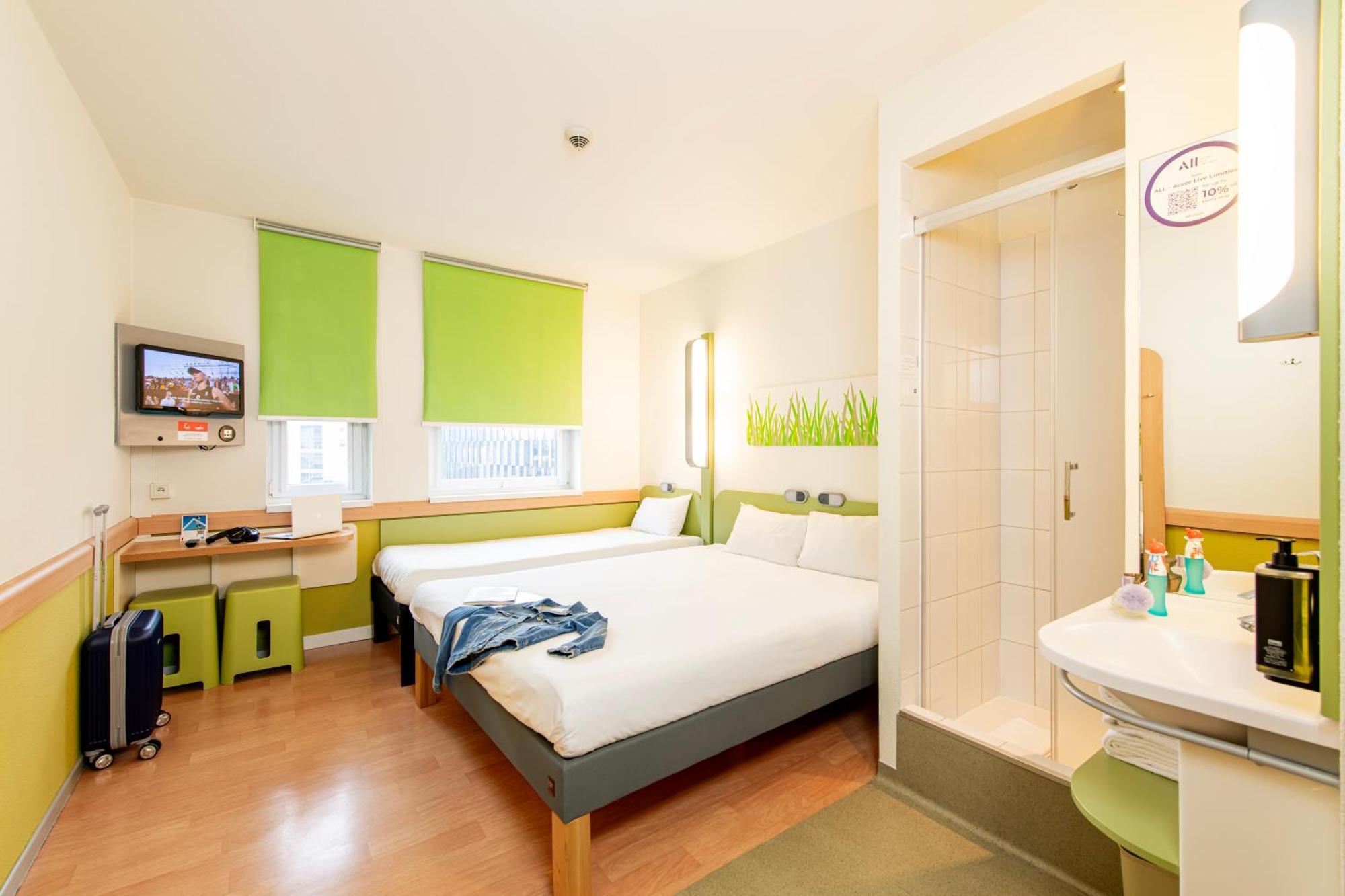 ibis budget Krakow Stare Miasto Exteriör bild