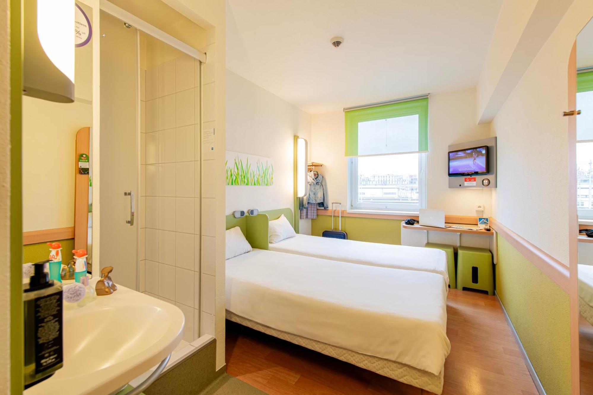 ibis budget Krakow Stare Miasto Exteriör bild