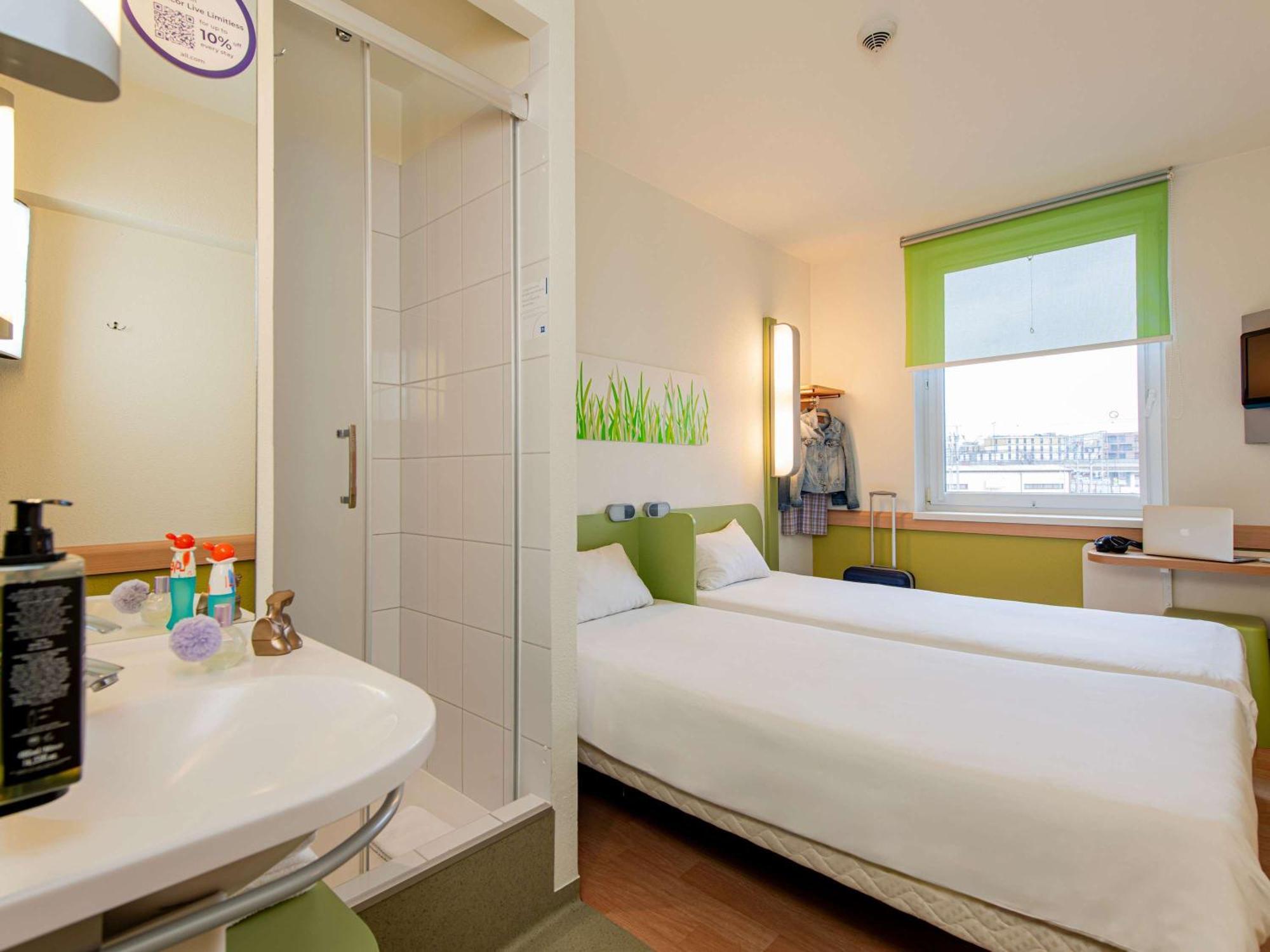 ibis budget Krakow Stare Miasto Exteriör bild
