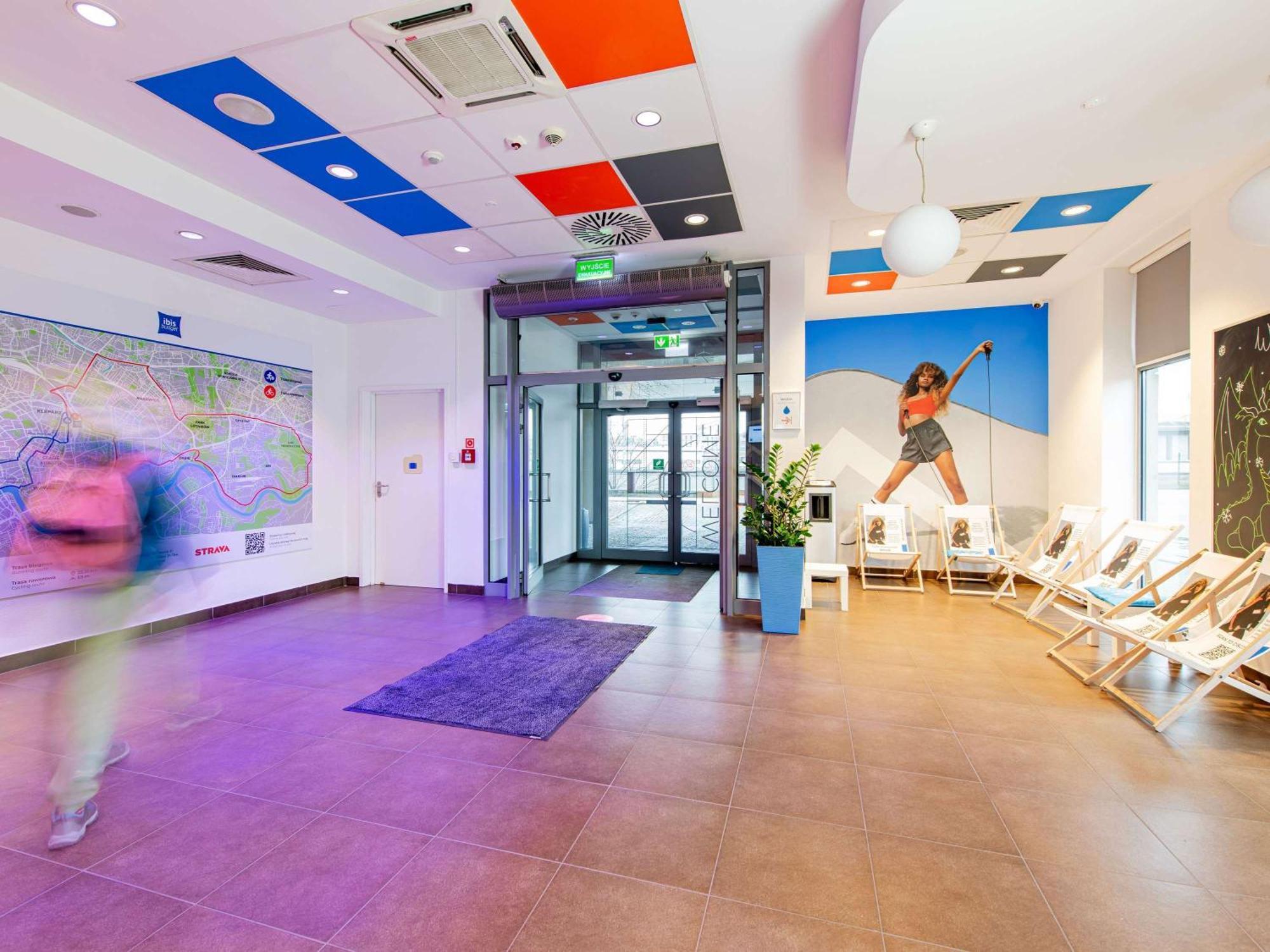 ibis budget Krakow Stare Miasto Exteriör bild