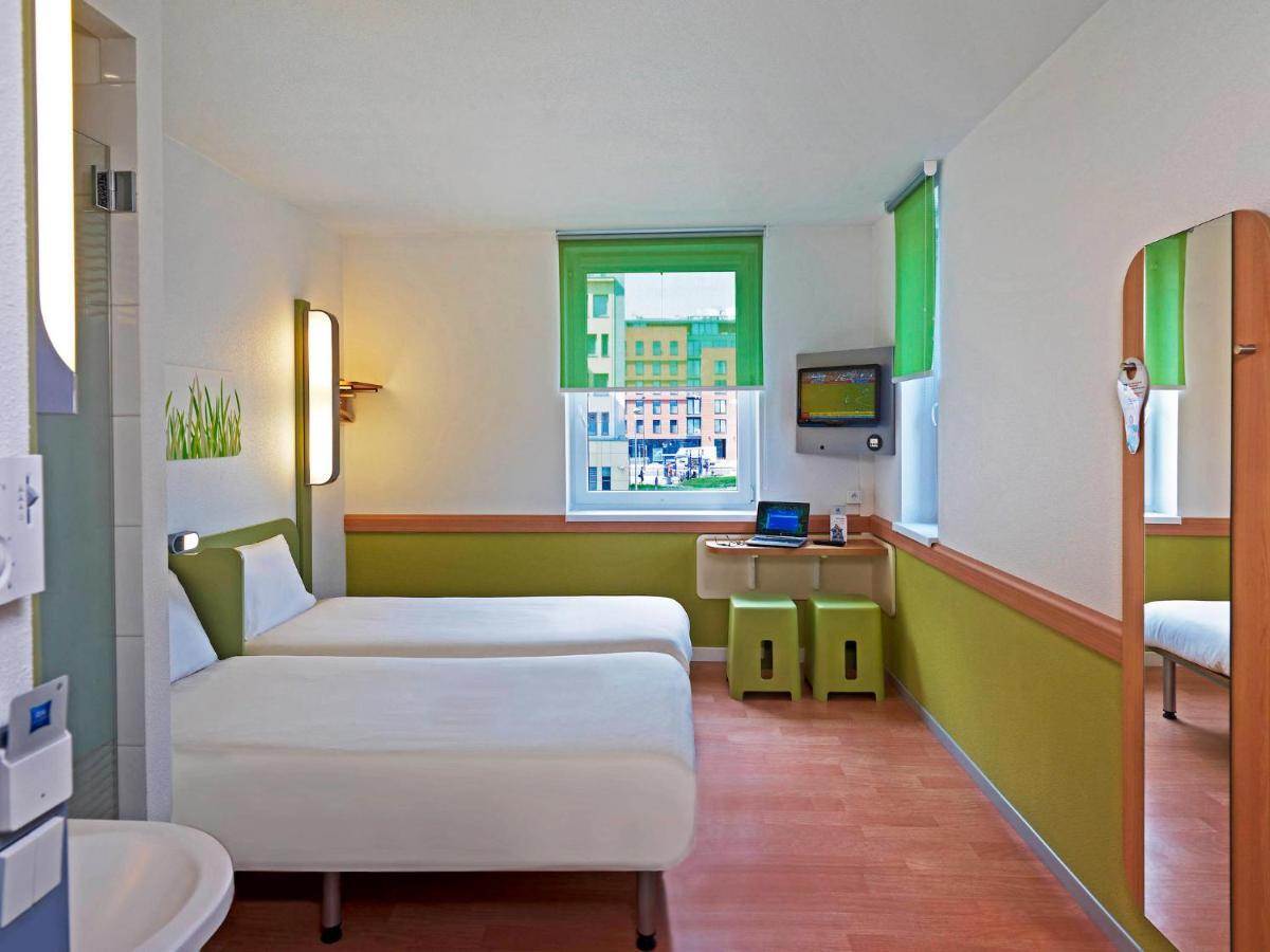 ibis budget Krakow Stare Miasto Exteriör bild